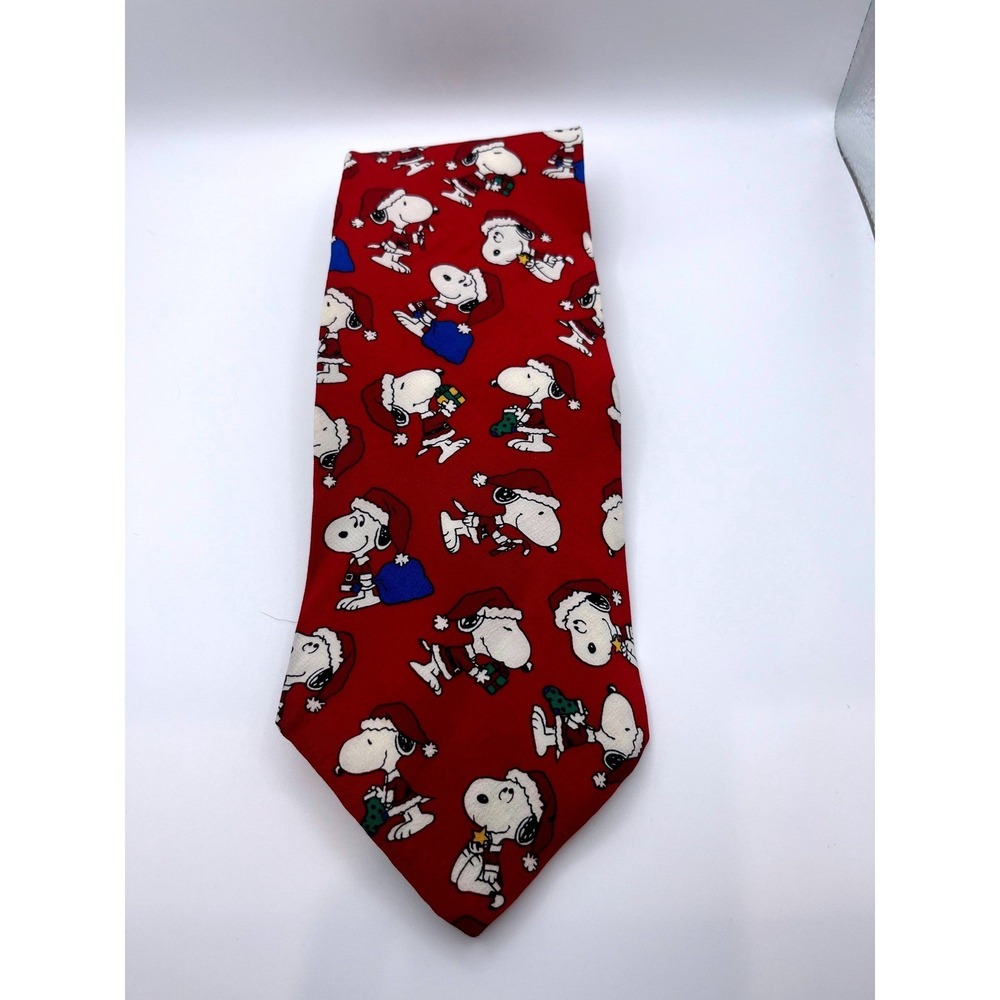 Peanuts Snoopy Christmas Tie Red 100% Silk USA Made Novelty‎ Holiday